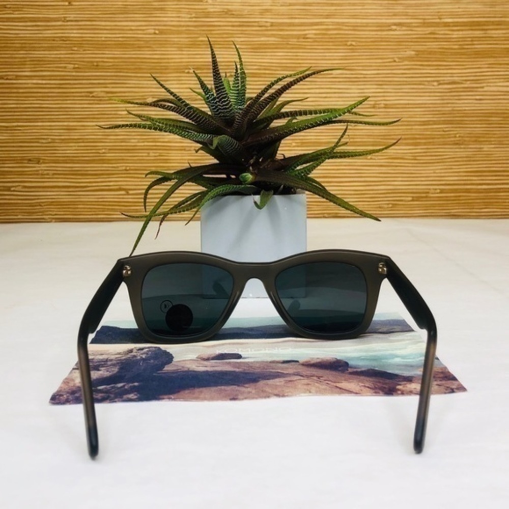 KOMONO Allen Frost Grey Sunglasses NEW - Picture 9 of 11